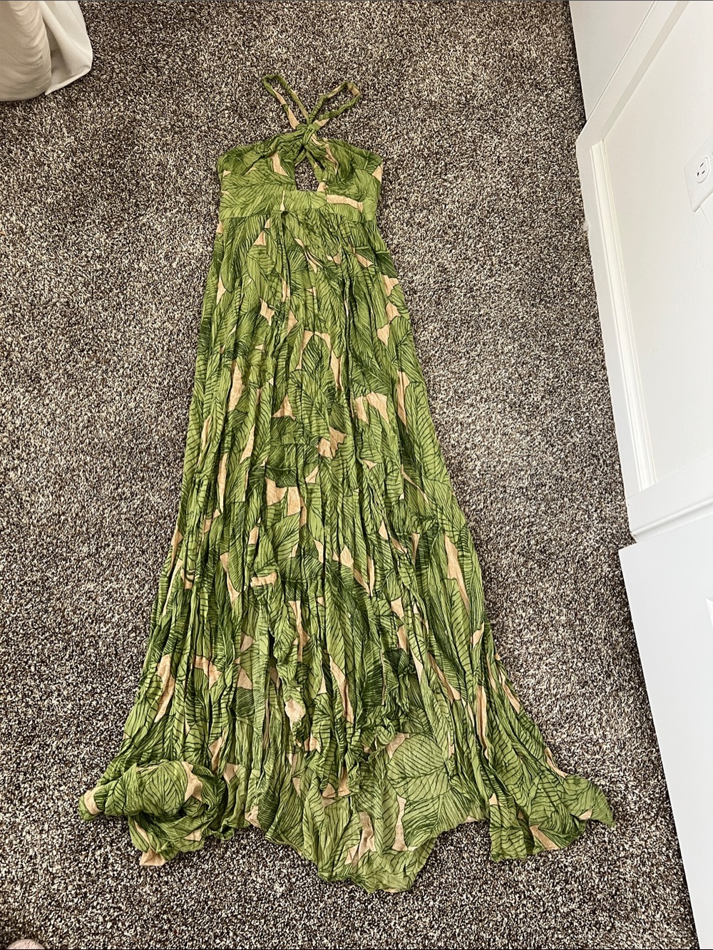 Kimchi Blue Green Leaf-Print Maxi Dress